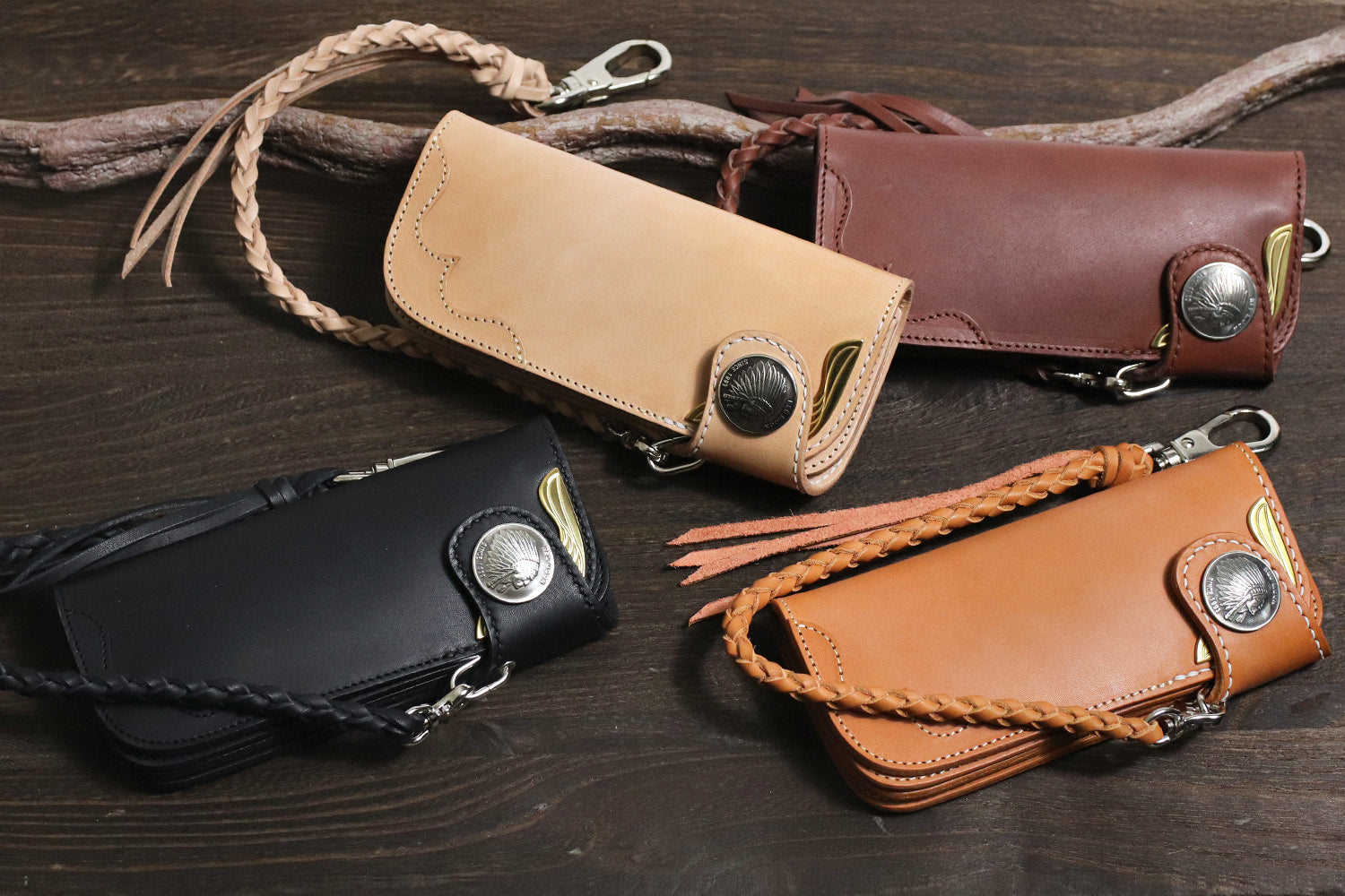 REDMOON / 存在感のある翼を宿す YELLOW EAGLE LONG WALLET