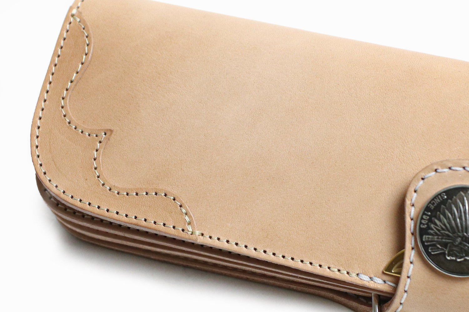 REDMOON / 存在感のある翼を宿す YELLOW EAGLE LONG WALLET