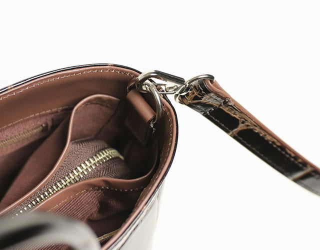 REALMIND / PRIMA 艶めくラージクロコ型押しレザーの2wayバッグ