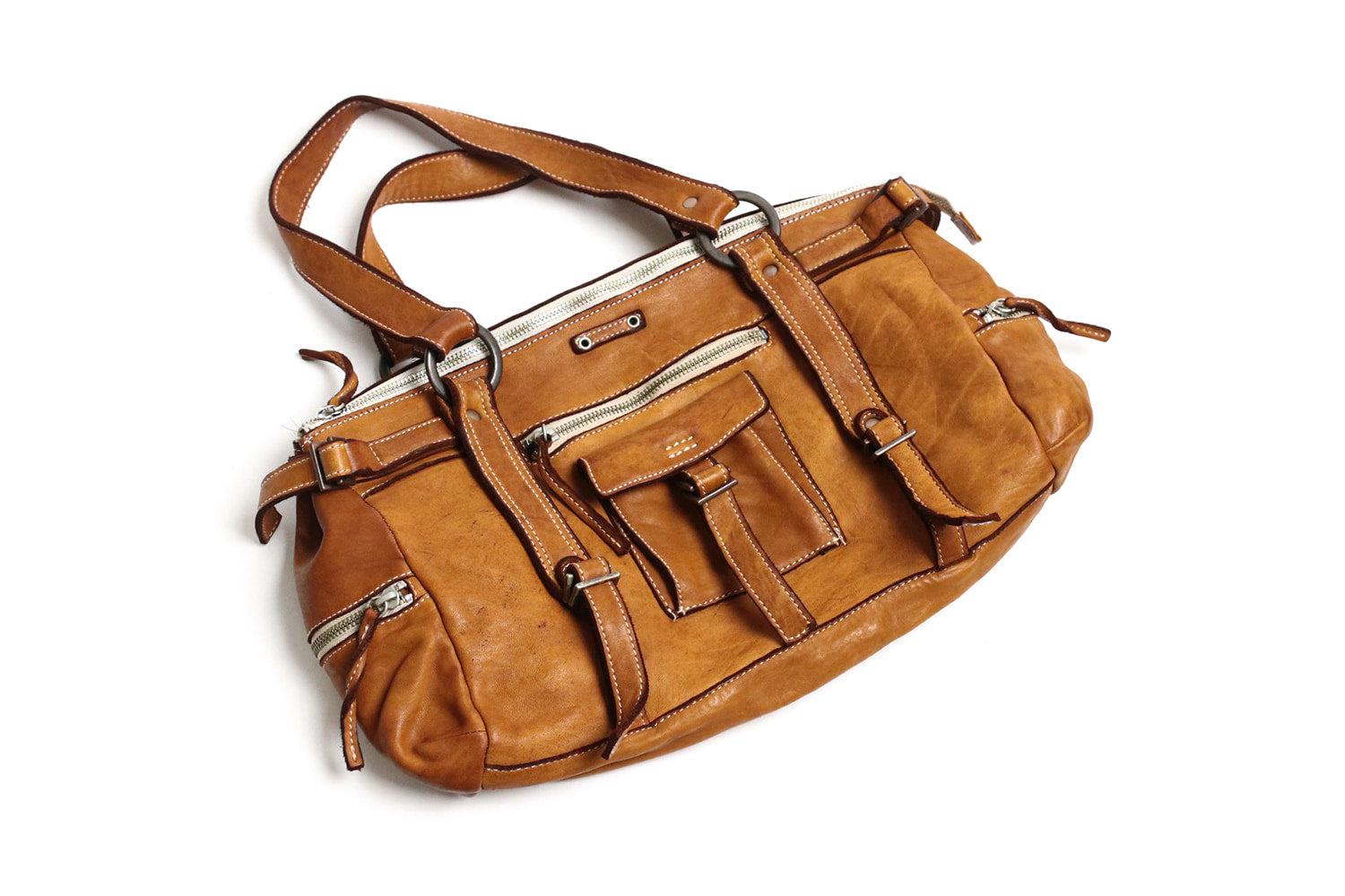 REALMIND / FORO A unique texture. A mini Boston made of soft and light high-quality piece-dyed horse-tanned leather.