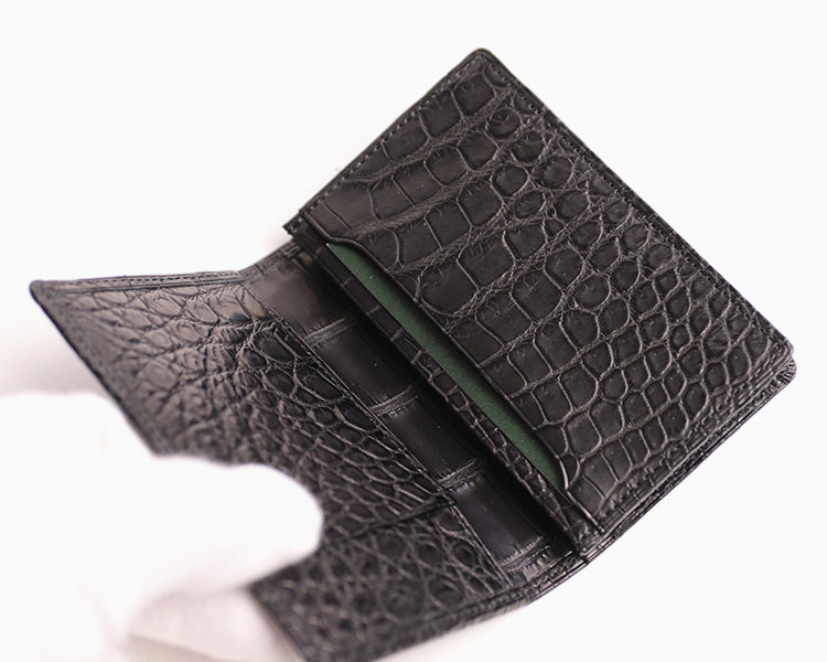 行李箱 AOKI 1894 / Matt Crocodile 用優雅的尼羅河鱷魚製成的精美名片夾