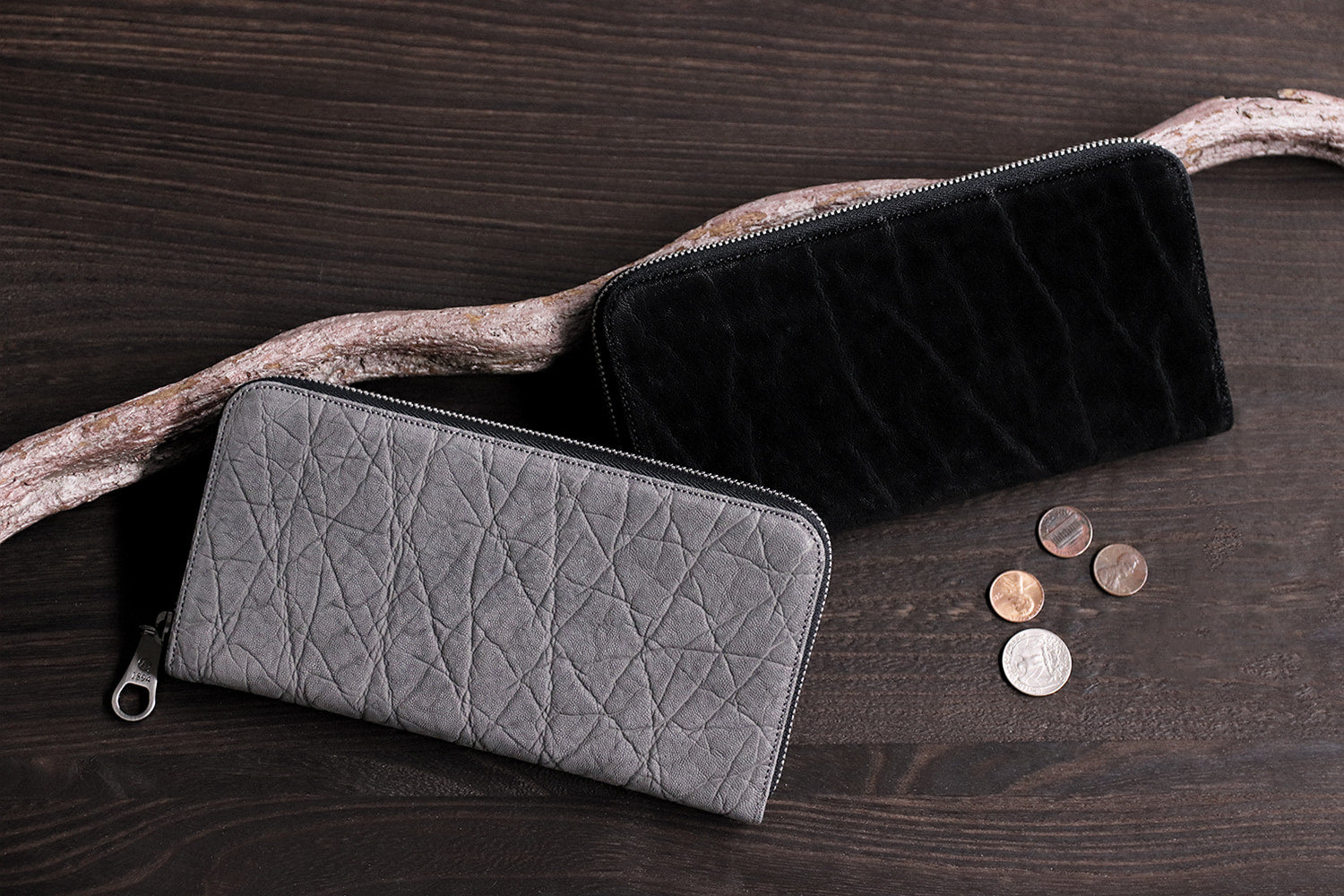 Luggage AOKI 1894 / African Elephant 整った腑（ふ）にこだわった象 