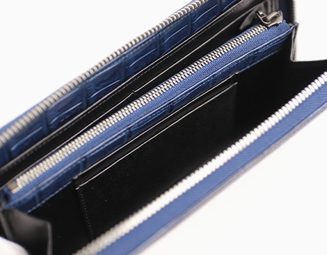 Luggage AOKI 1894 / Matt Crocodile A beautiful round zipper long wallet made of Nile crocodile with a touch of elegance.