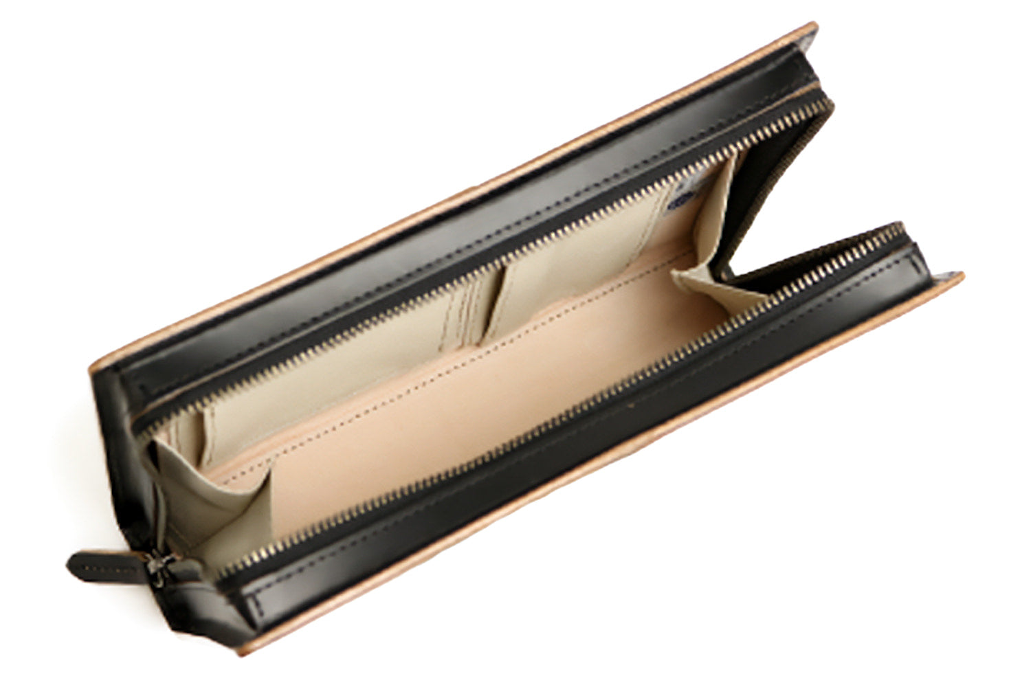 COMPLEX GARDENS / Kotan 由透明牛皮和鞣製玻璃製成的第二個包。令人印象深刻的工藝在細節中閃耀。適用於婚禮、葬禮和其他儀式