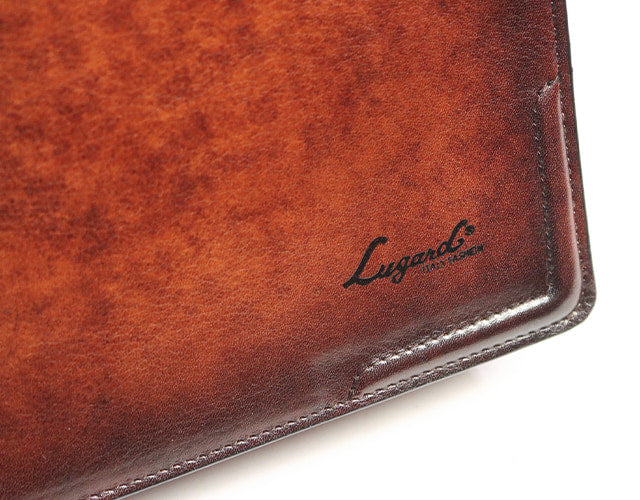 Lugard /G-3 オンリーワンのシャドー仕上げ。ヴィンテージ感漂う、味わい深いスリムダレスバッグ