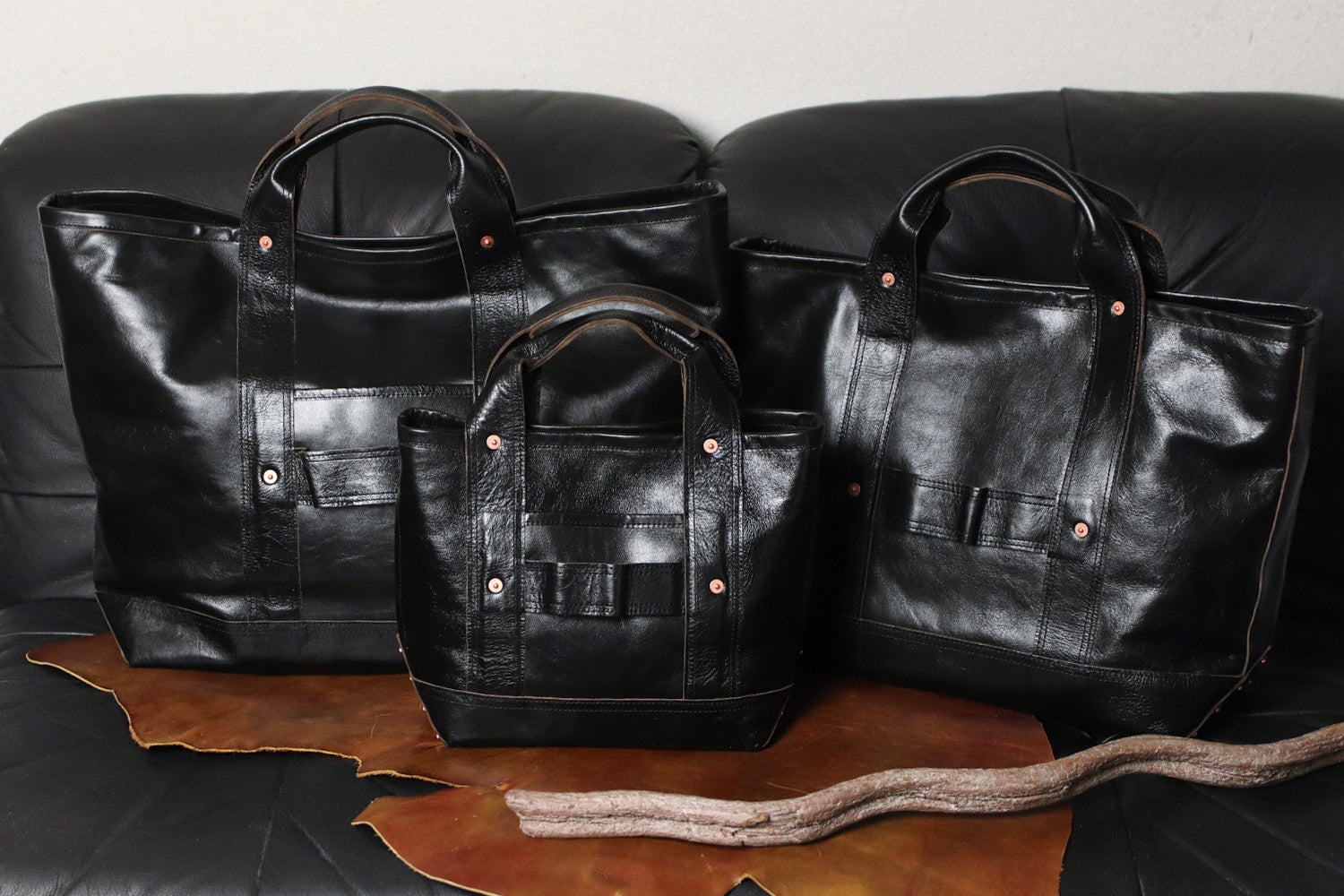 INCEPTION / HORSE HIDE COAL BAG (LARGE)