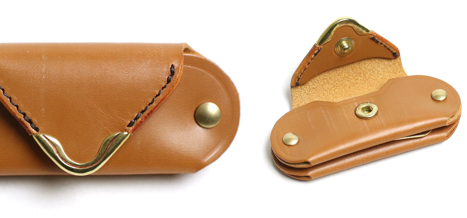 CRAMP / 池之端銀革店 フロント金具がアクセント。真鍮シューホーン付きミニコインケース