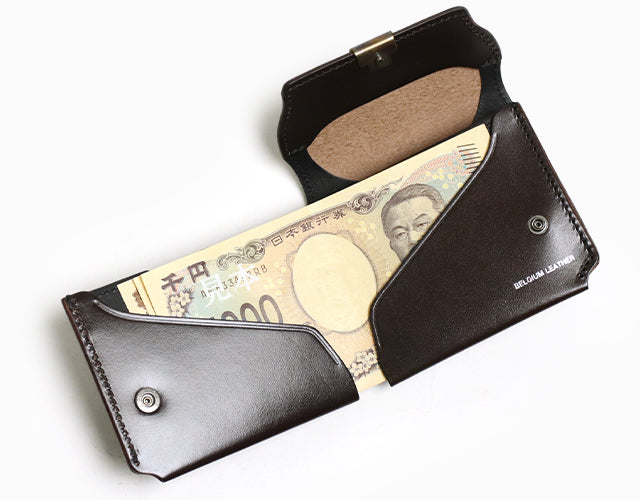 Dual / 池之端銀革店 透明感のあるツヤが現れるサドルプルアップレザー ギャルソンコンパクトウォレット