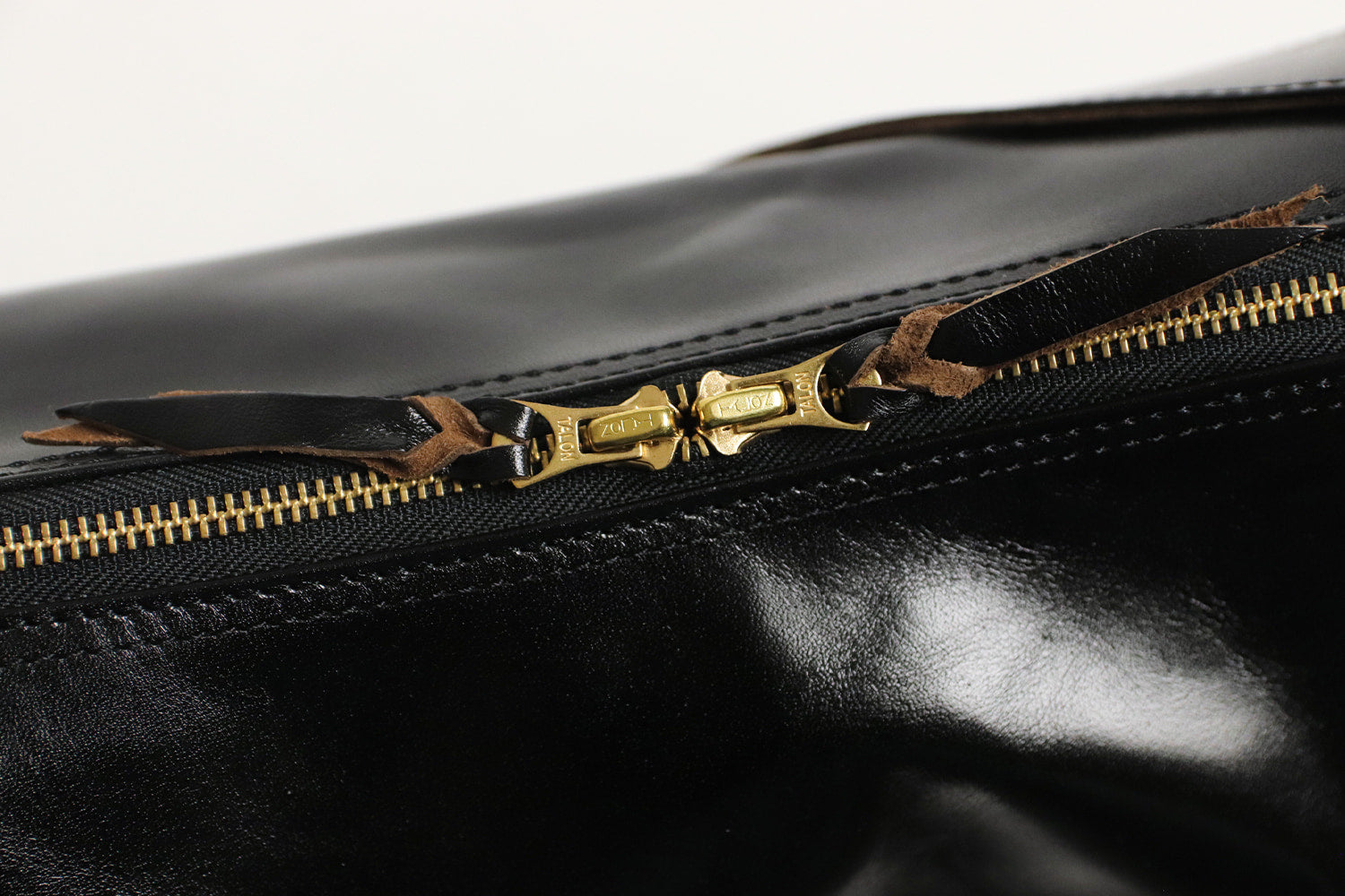 INCEPTION / HORSE HIDE BANANA BAG LARGE