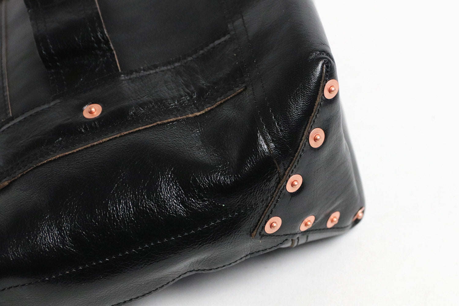 INCEPTION / HORSE HIDE COAL BAG (SMALL)