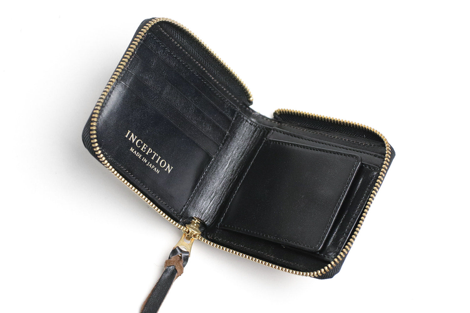 INCEPTION / HORSE HIDE ROUND SHORT WALLET