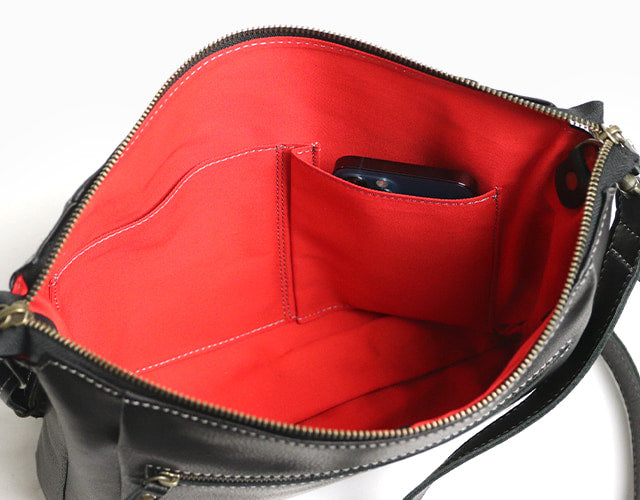 JYO ARVINISTA APRICA 日本製牛革 × ベルト使いの大胆なデザイン ソフトで上質なレザー 2way ショルダーバッグ