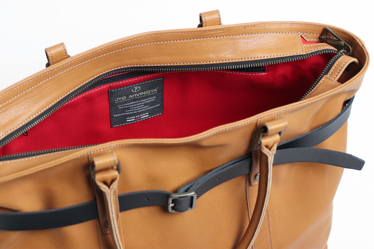 JYO ARVINISTA APRICA 日本製牛革 × ベルト使いの大胆なデザイン ソフトで上質なレザートート