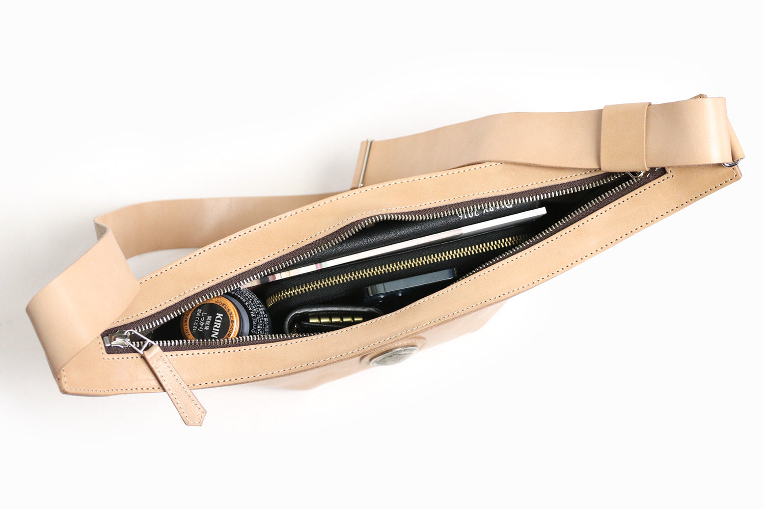 REDMOON / 存在感のある38mmコンチョのオールレザーショルダー