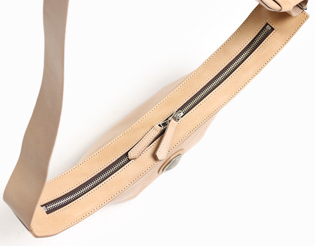 REDMOON / 存在感のある38mmコンチョのオールレザーショルダー