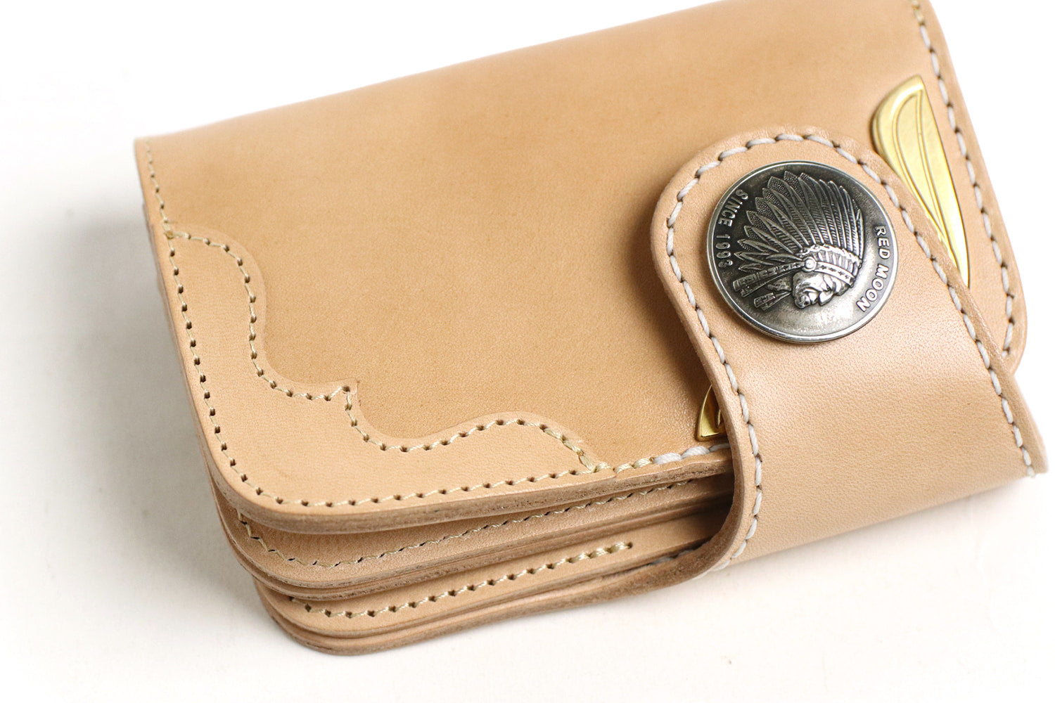 REDMOON / 存在感のある翼を宿す YELLOW EAGLE MIDDLE WALLET