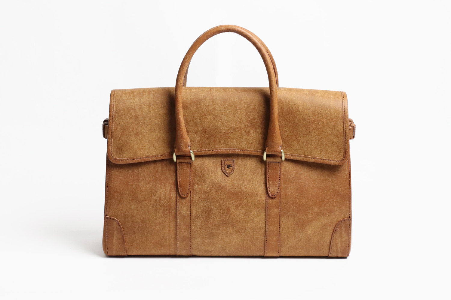 sot / Pueblo Leather 享受隨著時間推移而發生的獨特變化。展現義大利皮革獨特魅力的公事包