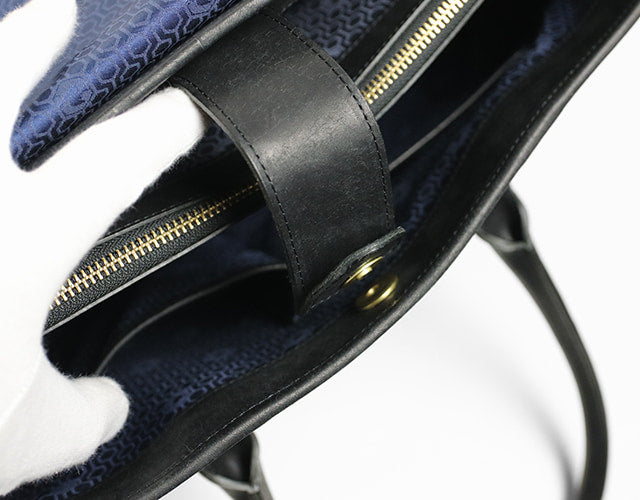sot / Pueblo Leather 享受隨著時間推移而發生的獨特變化。展現義大利皮革獨特魅力的公事包