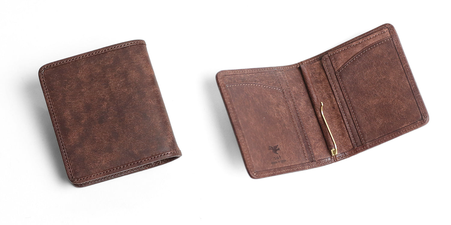 sot / Pueblo Leather 享受隨著時間推移而發生的獨特變化。展現義大利皮革獨特魅力的錢夾