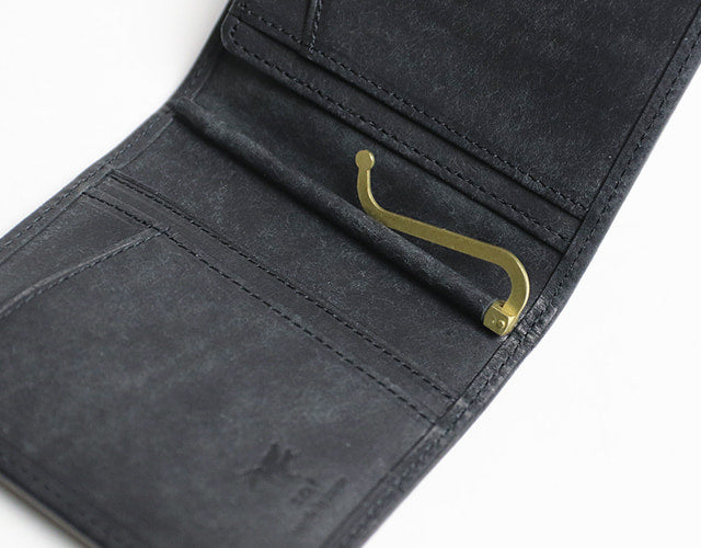 sot / Pueblo Leather 享受隨著時間推移而發生的獨特變化。展現義大利皮革獨特魅力的錢夾