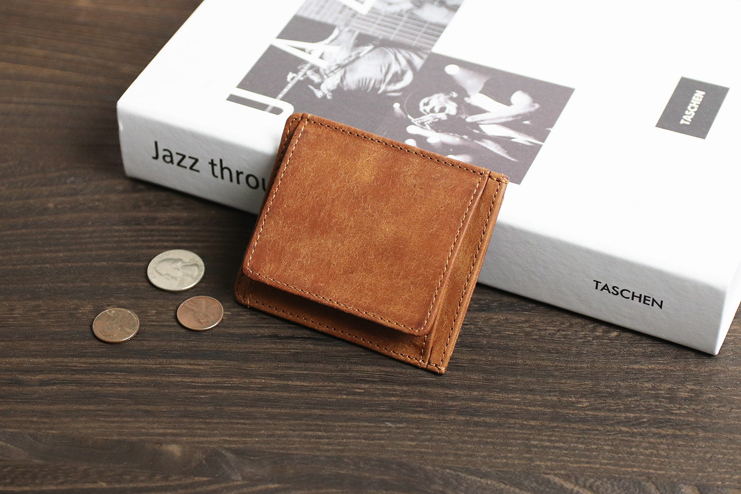 sot / Pueblo Leather 享受隨著時間推移而發生的獨特變化。 3SH 卡錢夾,具有獨特的意大利皮革魅力