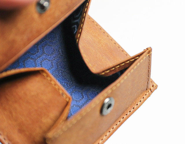 sot / Pueblo Leather 享受隨著時間推移而發生的獨特變化。 3SH 卡錢夾,具有獨特的意大利皮革魅力