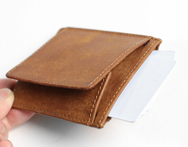 sot / Pueblo Leather 享受隨著時間推移而發生的獨特變化。 3SH 卡錢夾,具有獨特的意大利皮革魅力