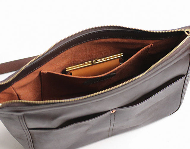 vasco / LEATHER TELEPHONE SHOULDER BAG