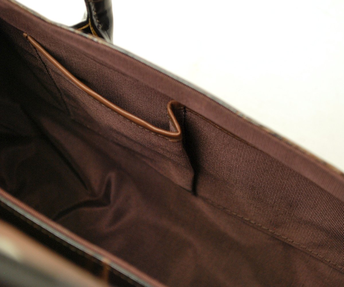 REALMIND / PRIMA A4 tote bag made of glossy large croco-embossed leather