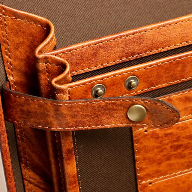 Lugard's one-of-a-kind shadow finish. Attaché case L with a vintage feel
