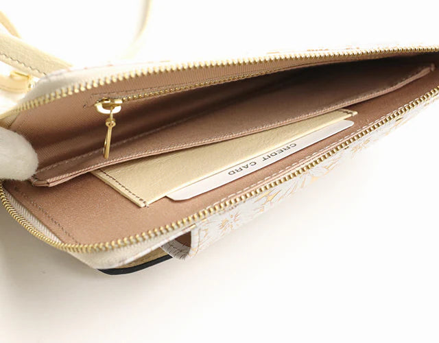 FU-SI FERNALLE / SANTERO collection 手元に咲き誇るデイジー 美しいイタリーレザーのウォレットスマホショルダー