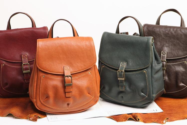 FU-SI FERNALLE / NONNY GURVY collection Both cute and luxurious. Mini backpack with texture that looks like genuine leather