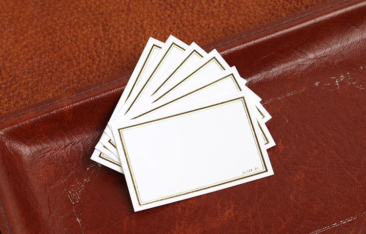 Includes a blank message card for handwriting