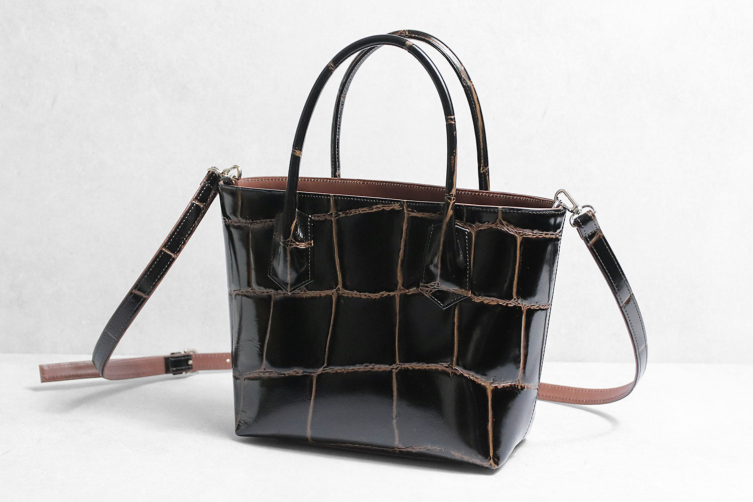 ショルダーバッグ 最高級本革 サドルレザー 牛革 ハンドバッグ 斜