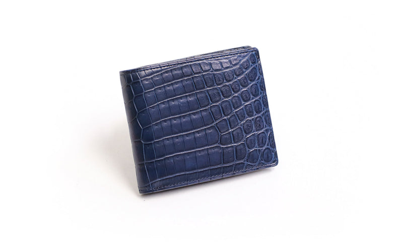 Luggage AOKI 1894 / Matt Crocodile 気品が漂うナイルクロコの 美しい二つ折財布