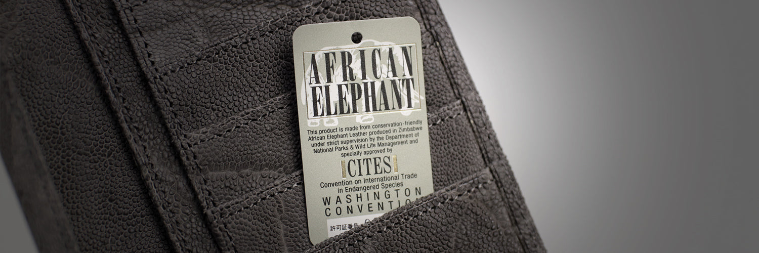 Luggage AOKI 1894 / African Elephant A bi-fold wallet made of elephant leather with a carefully designed design. 