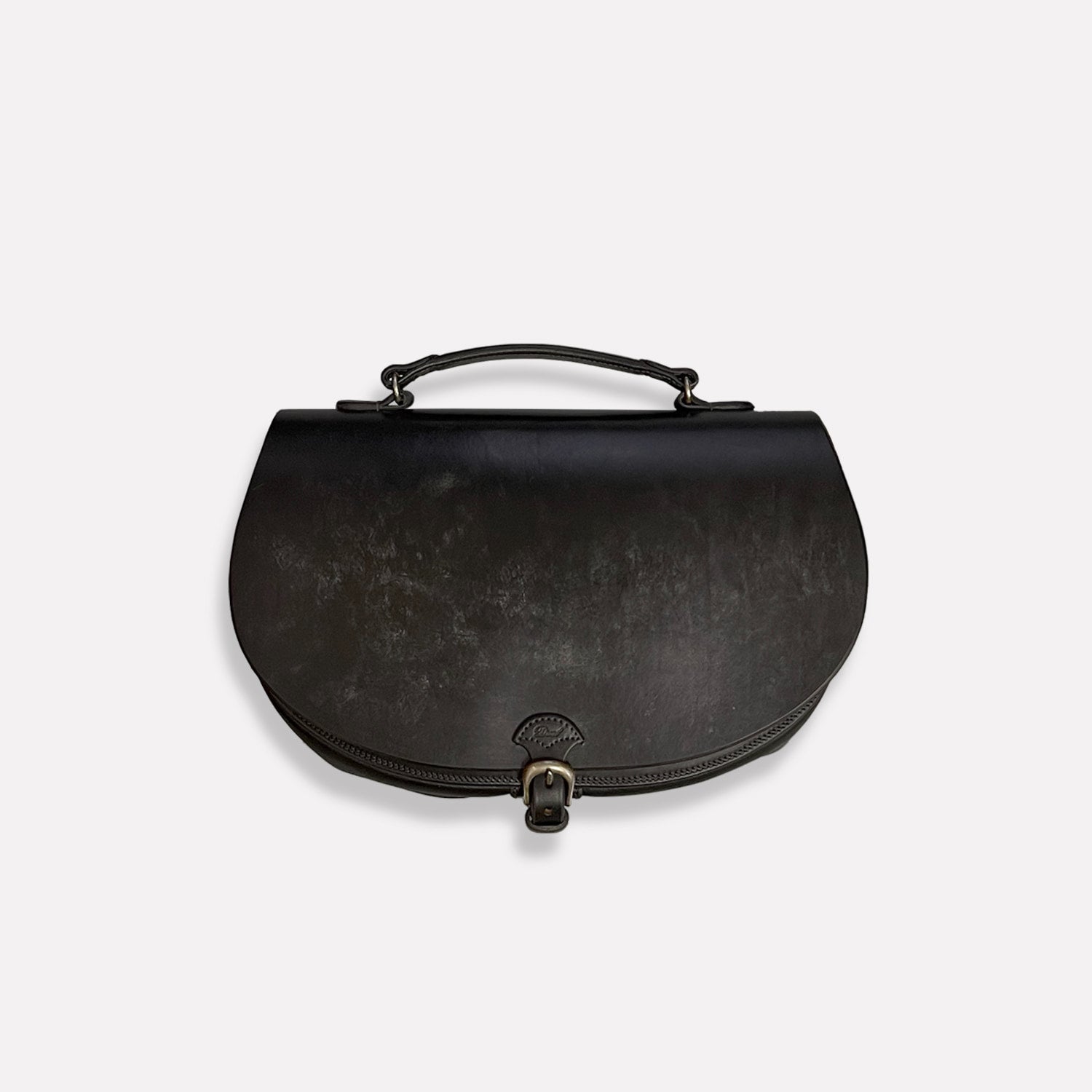 Dual / Ikenohata Ginzaten The finest saddle leather made by a long-established British tanner. Classic 2way shoulder bag 
