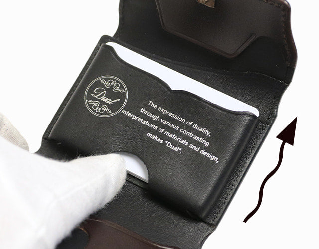 Dual / Ikenohata Ginkakuten A compact wallet the size of a card case made of saddle pull-up leather with a transparent sheen 