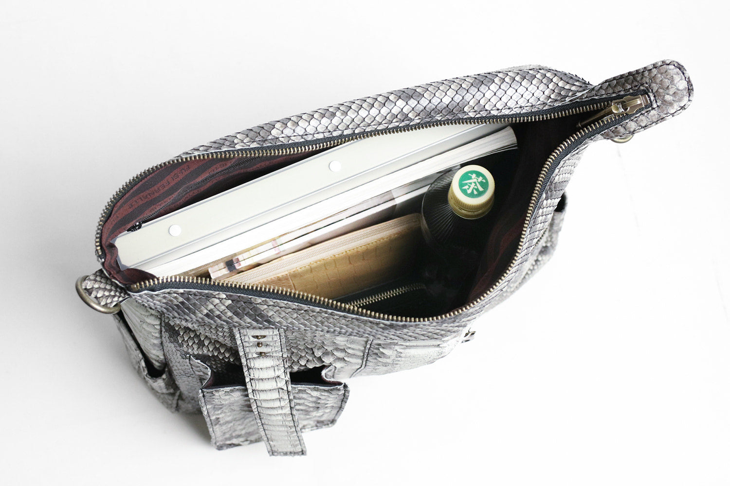 FU-SI FERNALLE / GB PYTHON collection Beautiful diamond python 3way bag