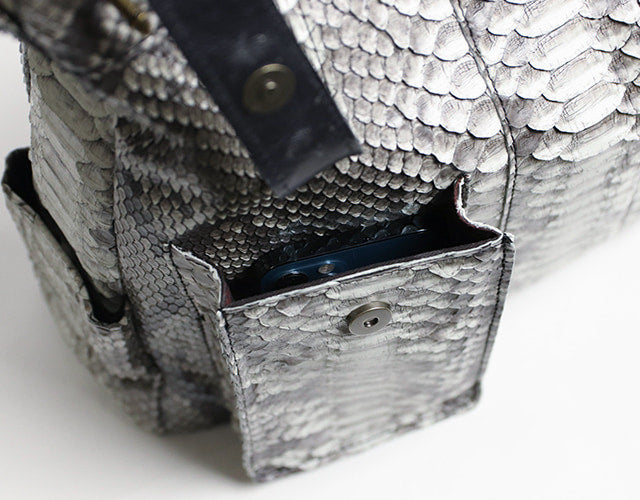 FU-SI FERNALLE / GB PYTHON collection Beautiful diamond python 3way bag