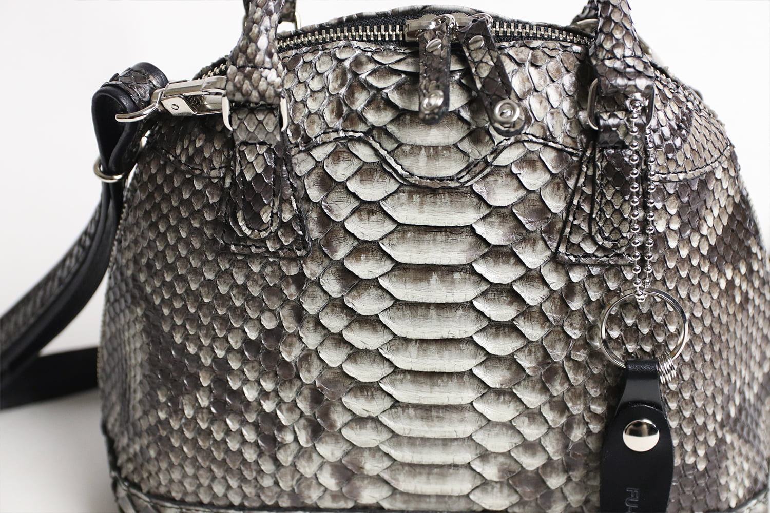 FU-SI FERNALLE / GB PYTHON collection Beautiful diamond python 2-way bag