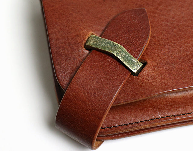 Haru / Ikenohata Ginkakuten Original brass swivel accent. Long wallet with large capacity coin case. 