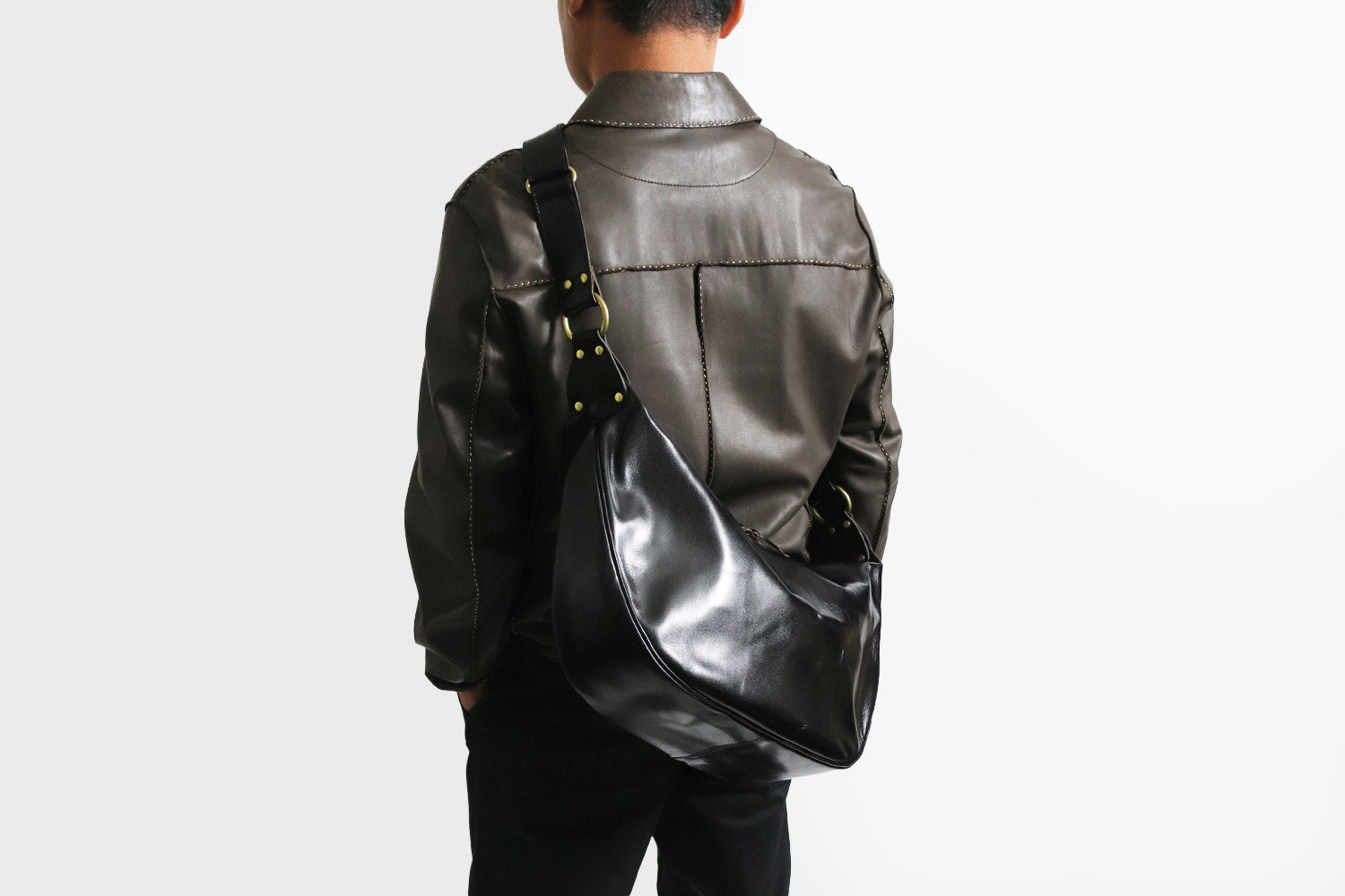 INCEPTION / HORSE HIDE BANANA BAG LARGE