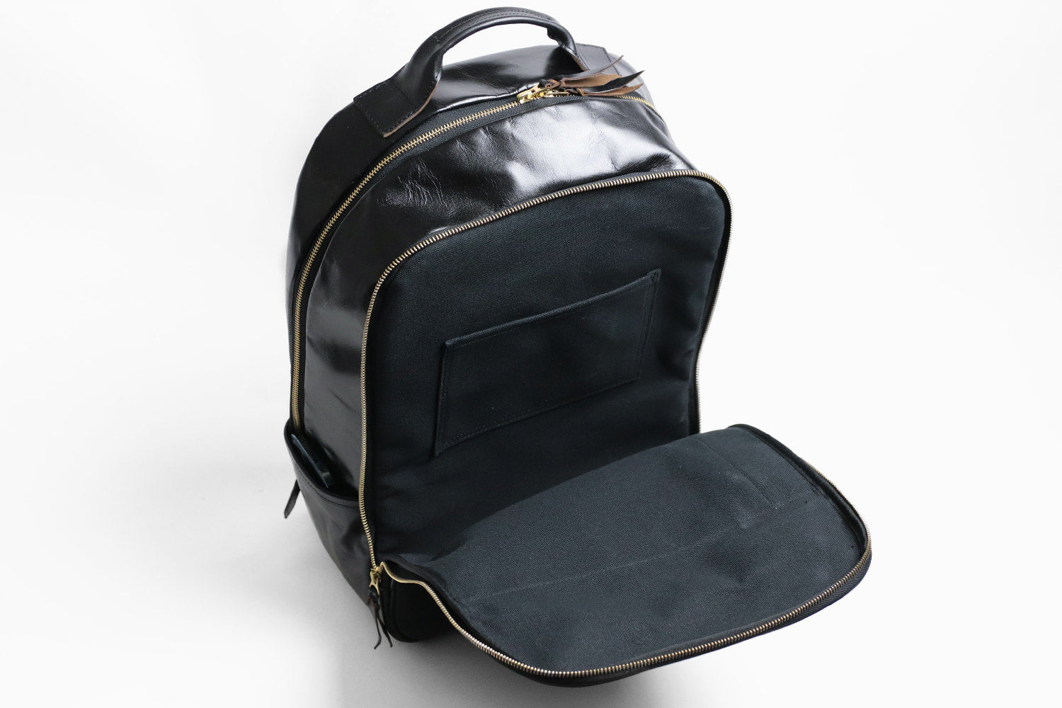 INCEPTION / HORSE HIDE BACKPACK