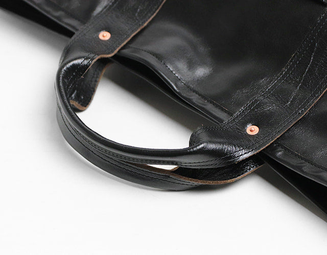 INCEPTION / HORSE HIDE COAL BAG (LARGE)