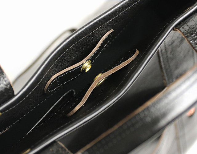 INCEPTION / HORSE HIDE COAL BAG (LARGE)