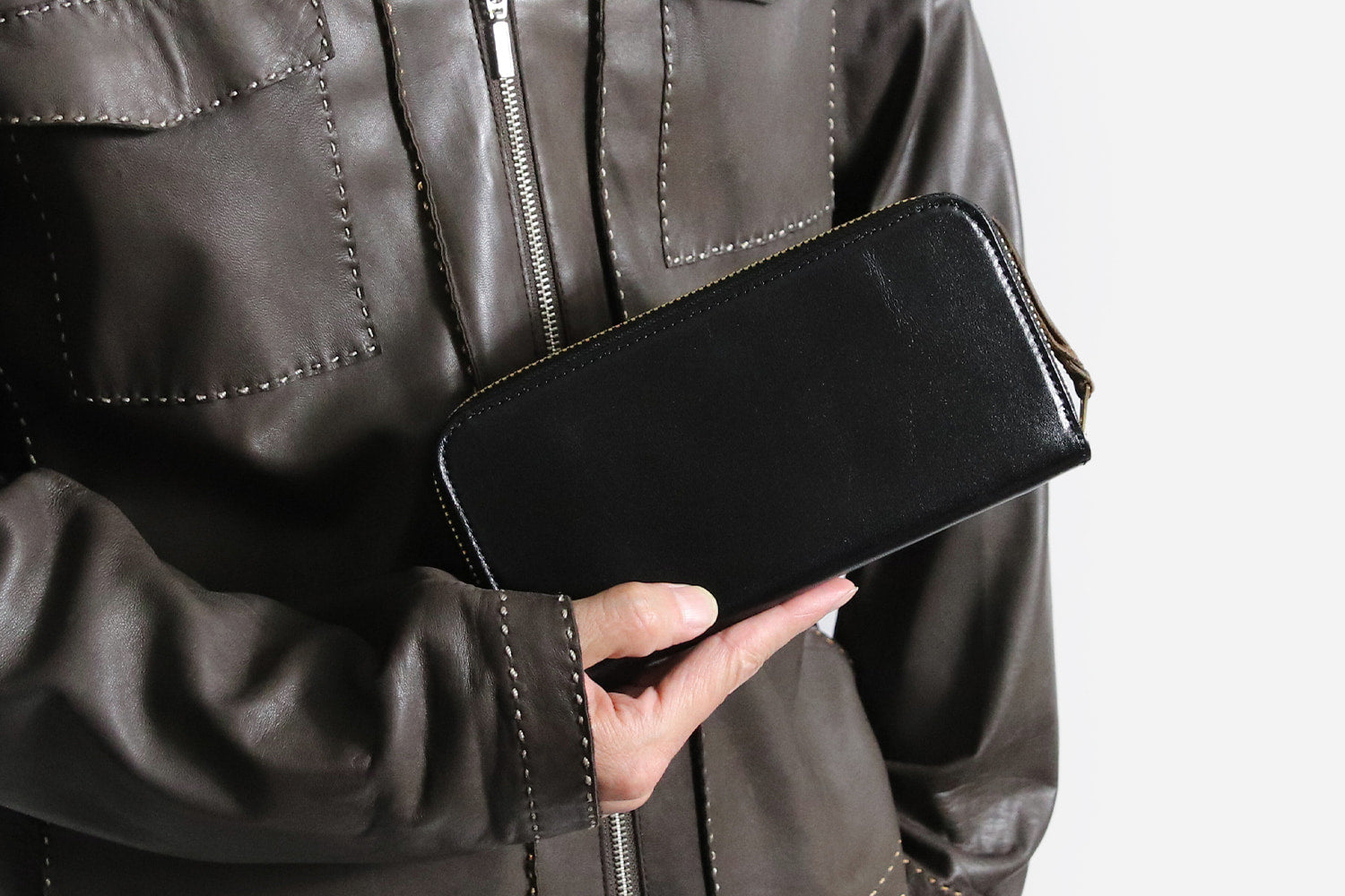 INCEPTION / HORSE HIDE ROUND LONG WALLET