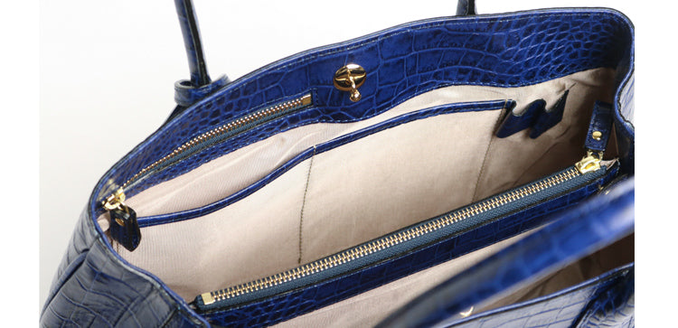 legu by LILY / Chroma A4 相容大容量手提包，採用奢華鱷魚壓花皮革製成