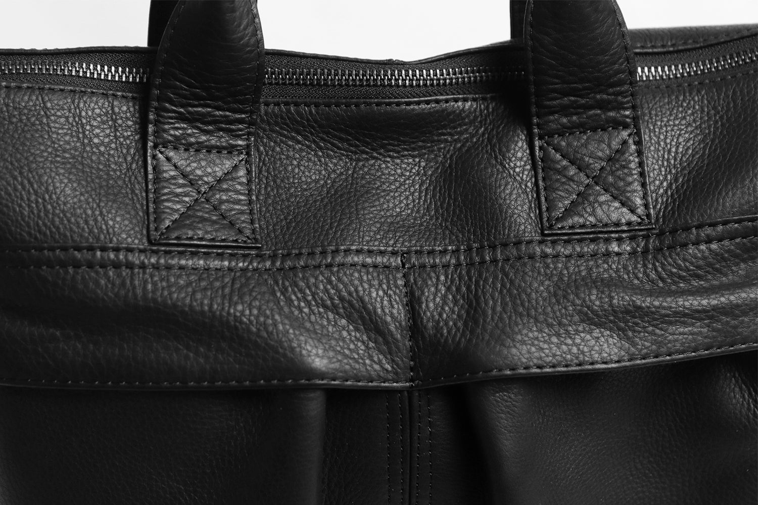 MR.OLIVE E.O.I IMPERMA-LEATHER / HELMET BAG