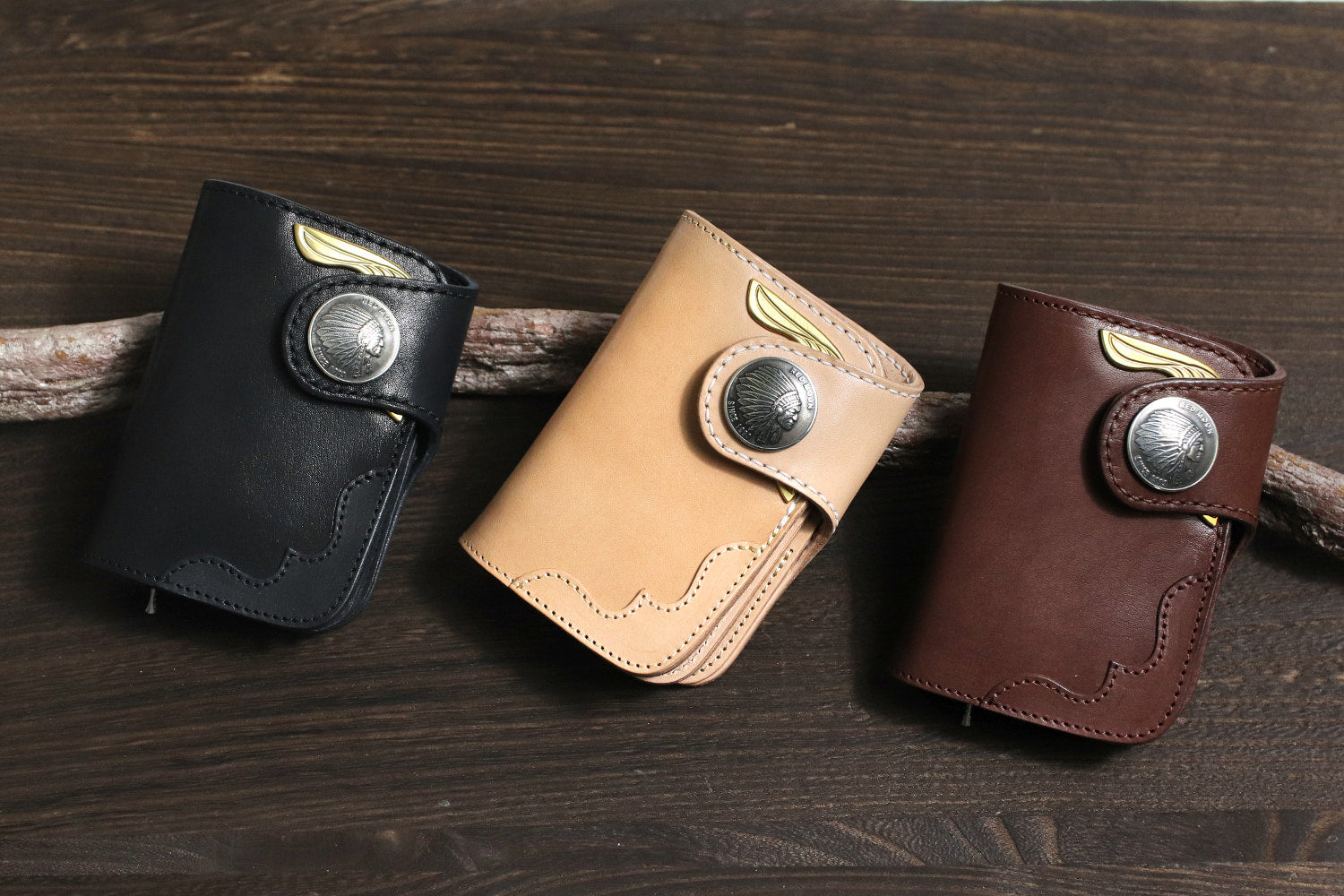 REDMOON /  存在感のある翼を宿す YELLOW EAGLE MIDDLE WALLET